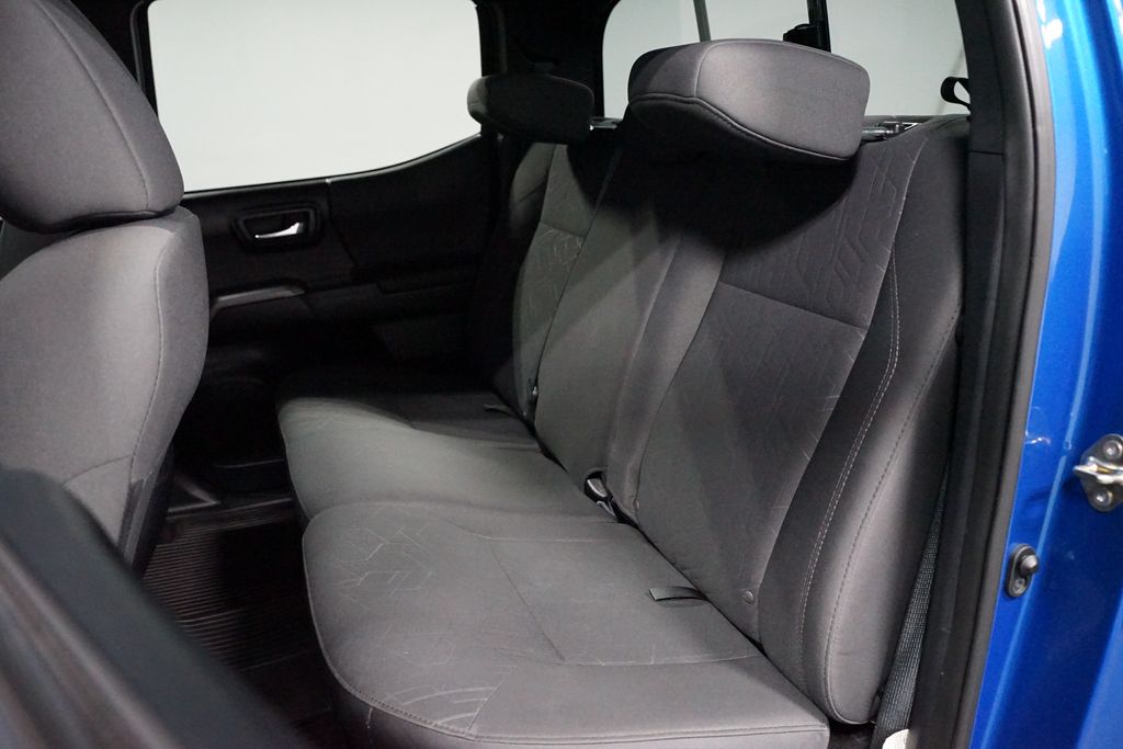 Thumbnail: 2016 Toyota Tacoma - 26