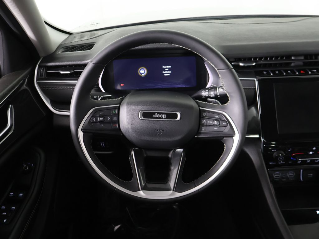 Used 2023 Red Jeep Laredo image 40