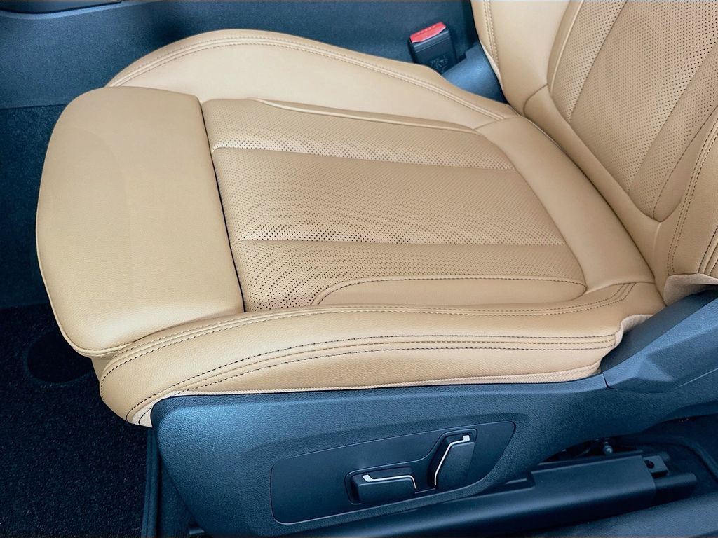 Thumbnail: 2026 BMW 2 Series - 21