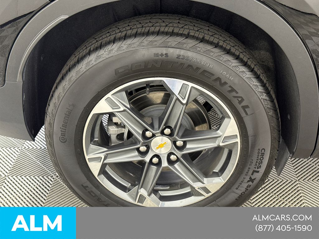 Used 2025 Black Chevrolet LT image 21