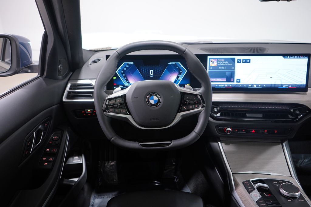Thumbnail: 2025 BMW 3 Series - 11