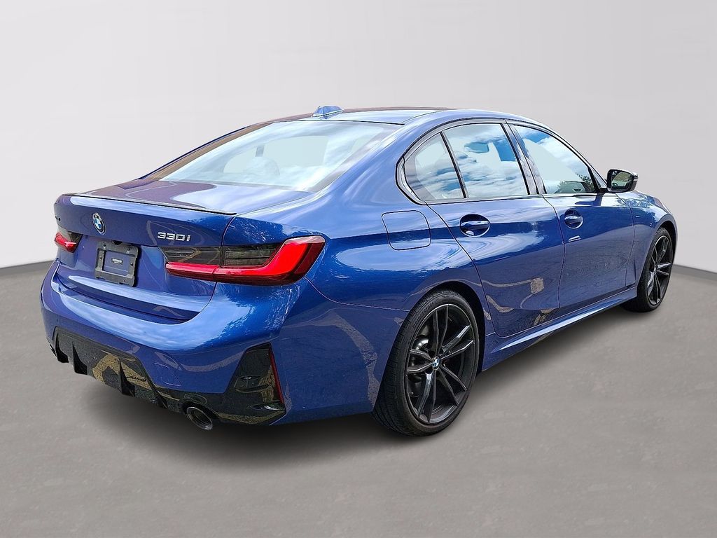 2023 BMW 3 Series 330i xDrive 4