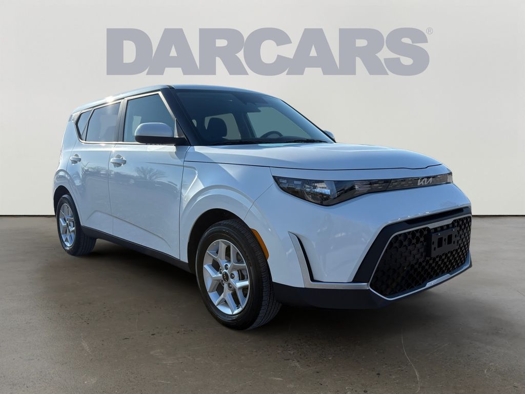 2025 Kia Soul LX FWD