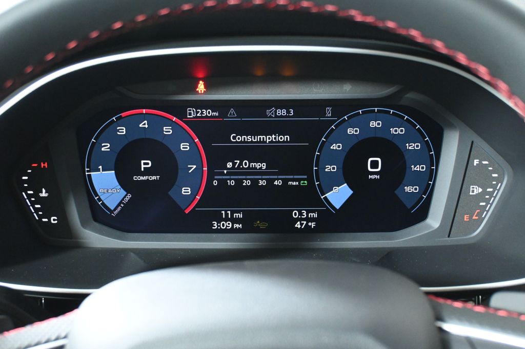 Thumbnail: 2025 Audi Q3 - 15