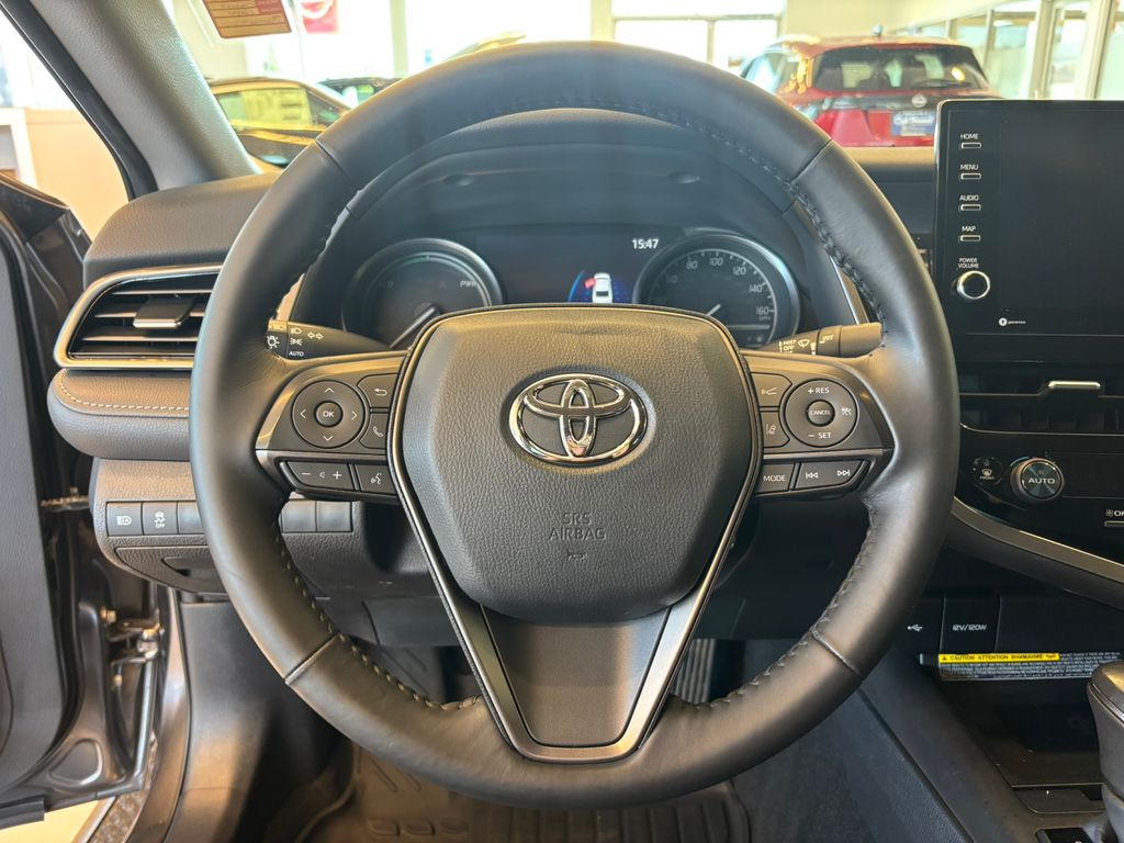 2021 Toyota Camry Hybrid XSE