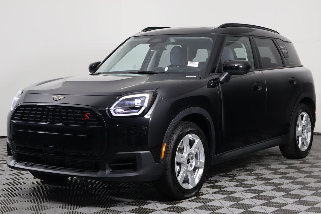Thumbnail: 2027 MINI Cooper Countryman - 1