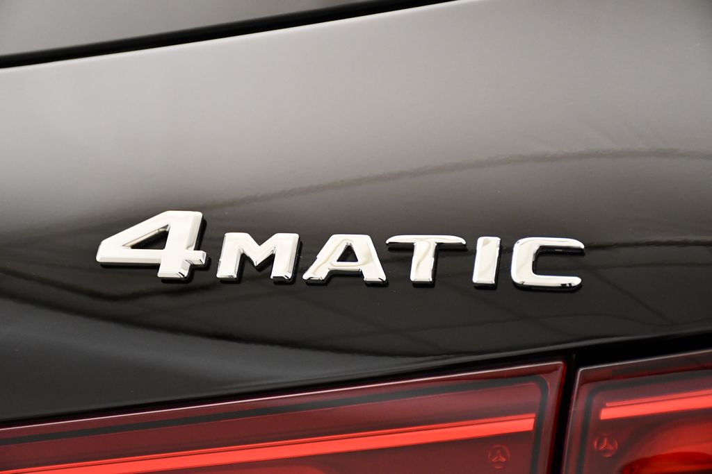 2025 Mercedes-Benz GLA 250 4MATIC 10