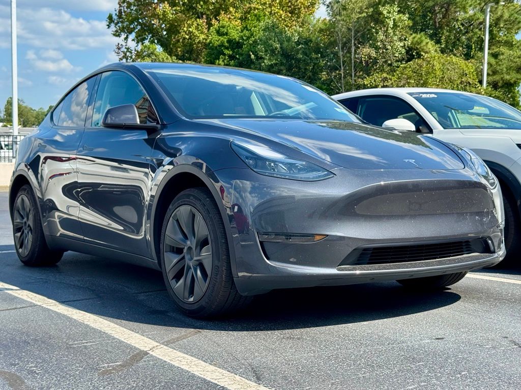 2025 Tesla Model Y Long Range RWD