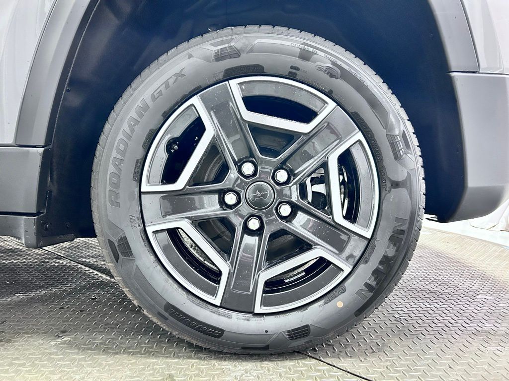 new 2026 Jeep Cherokee car, priced at $43,185