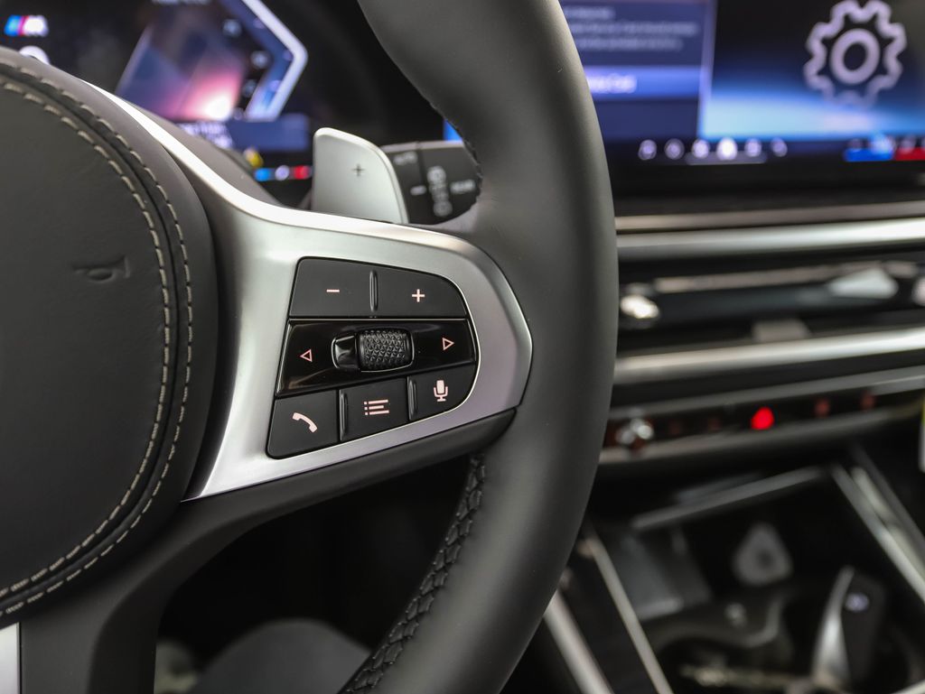 Thumbnail: 2026 BMW X5 - 13