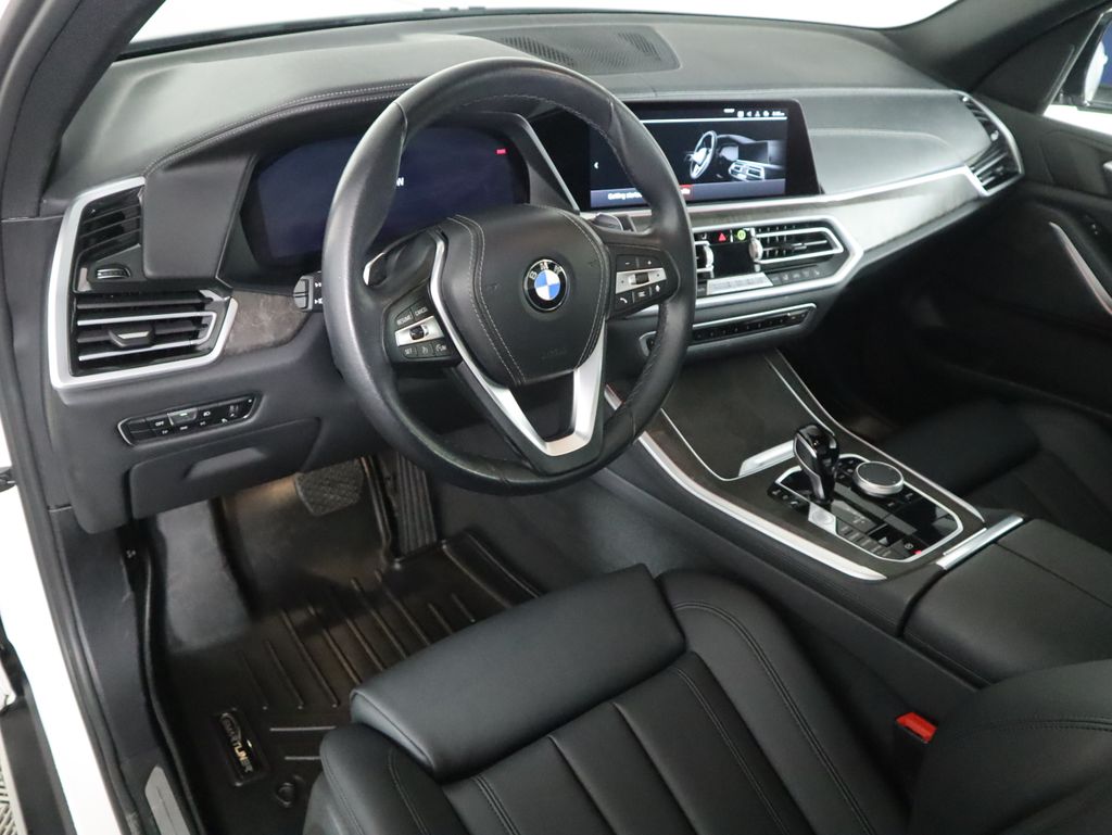 Thumbnail: 2022 BMW X5 - 9