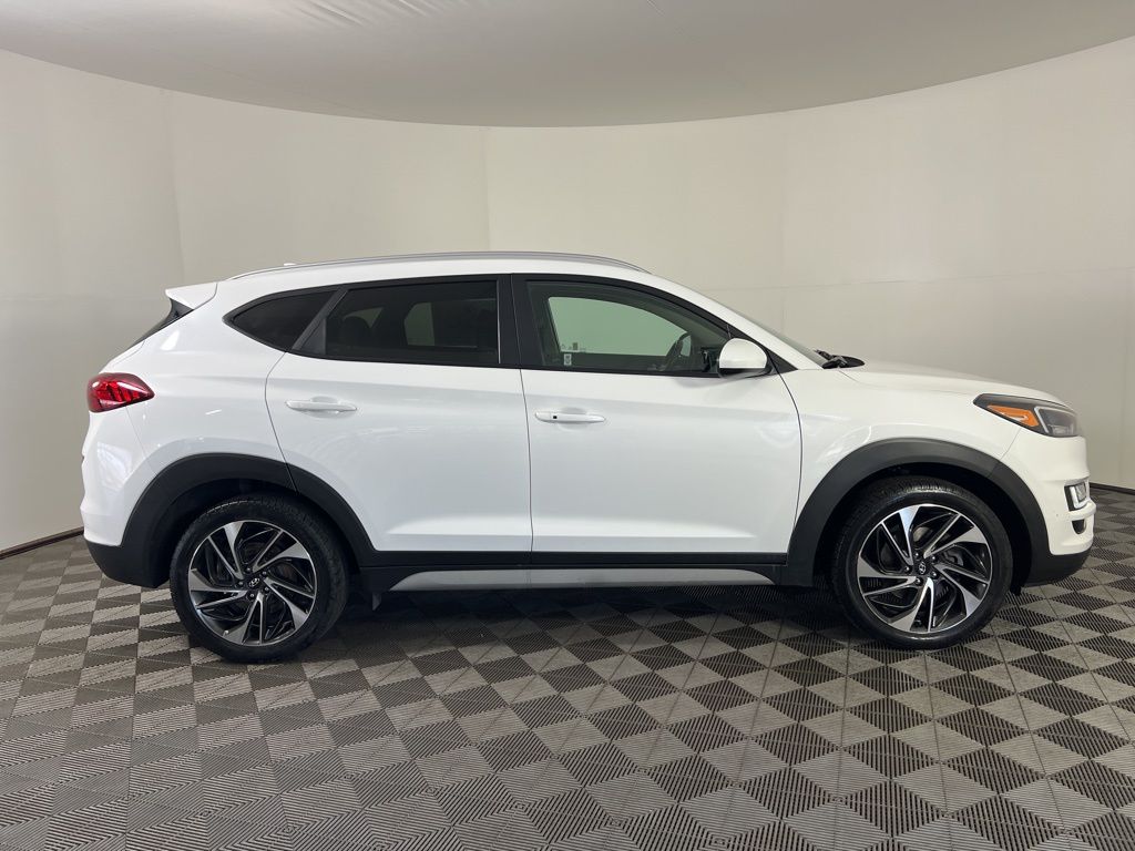Used 2020 White Hyundai Sport image 3
