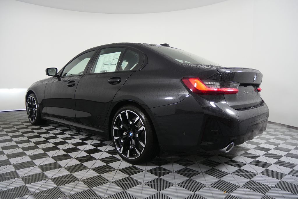 Thumbnail: 2026 BMW 3 Series - 5