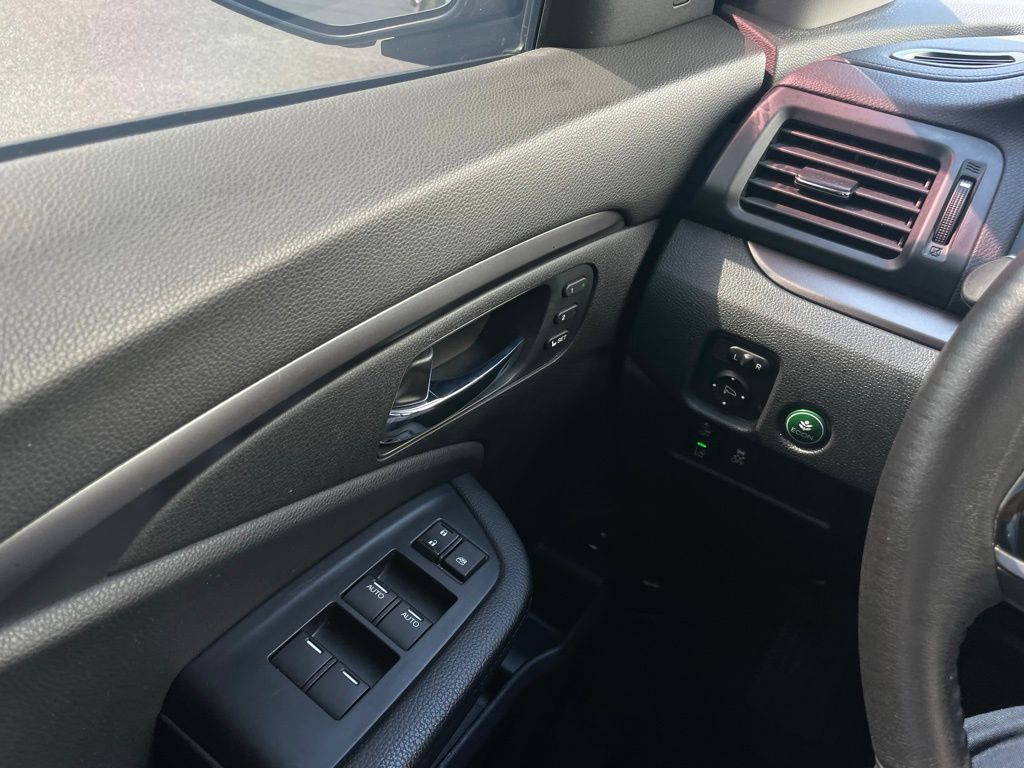 Thumbnail: 2022 Honda Pilot - 22