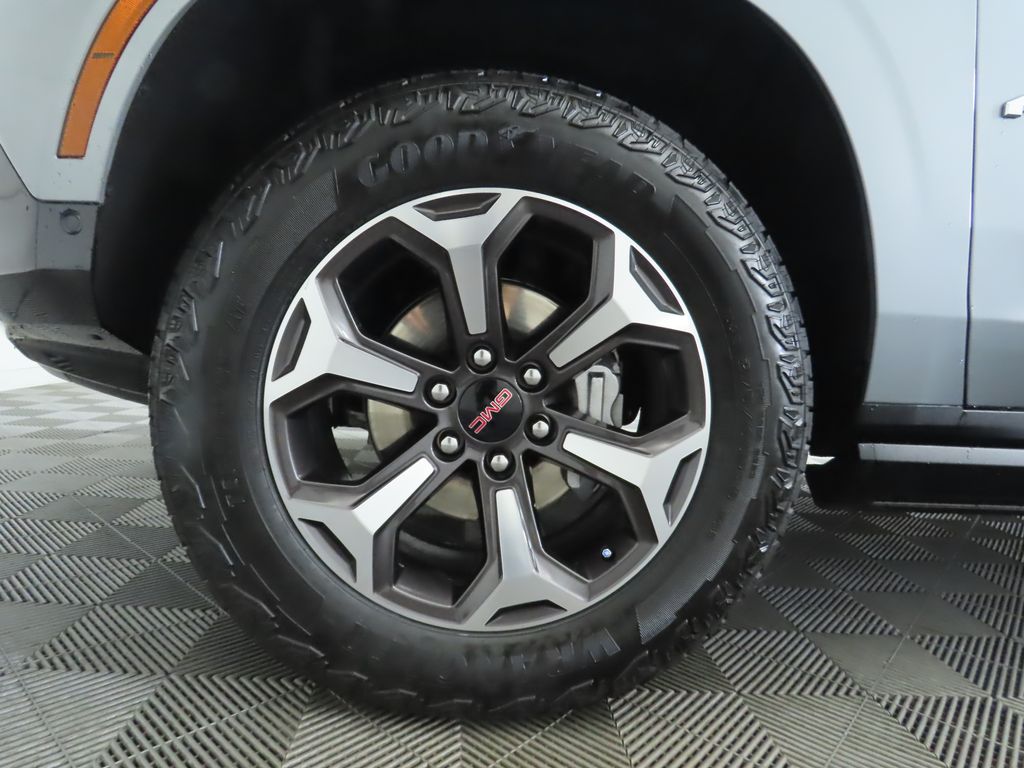 Thumbnail: 2025 GMC Yukon - 31