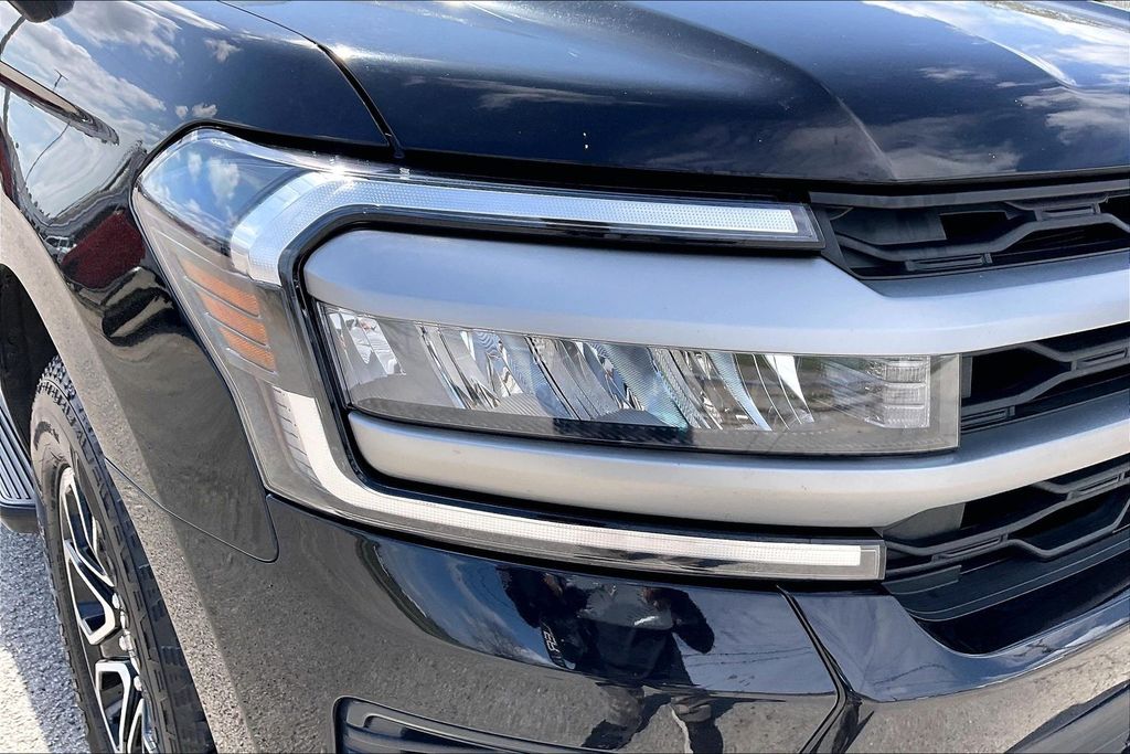 Used 2024 Ford Expedition XLT 4D Sport Utility