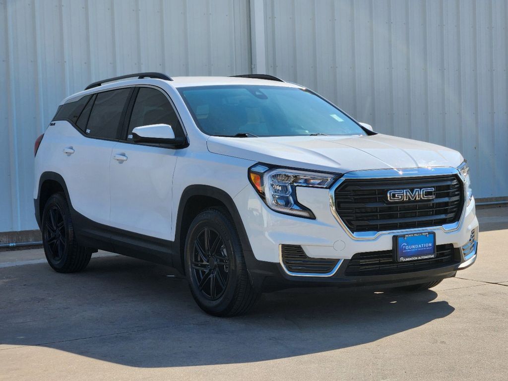 2022 GMC Terrain SLE 3