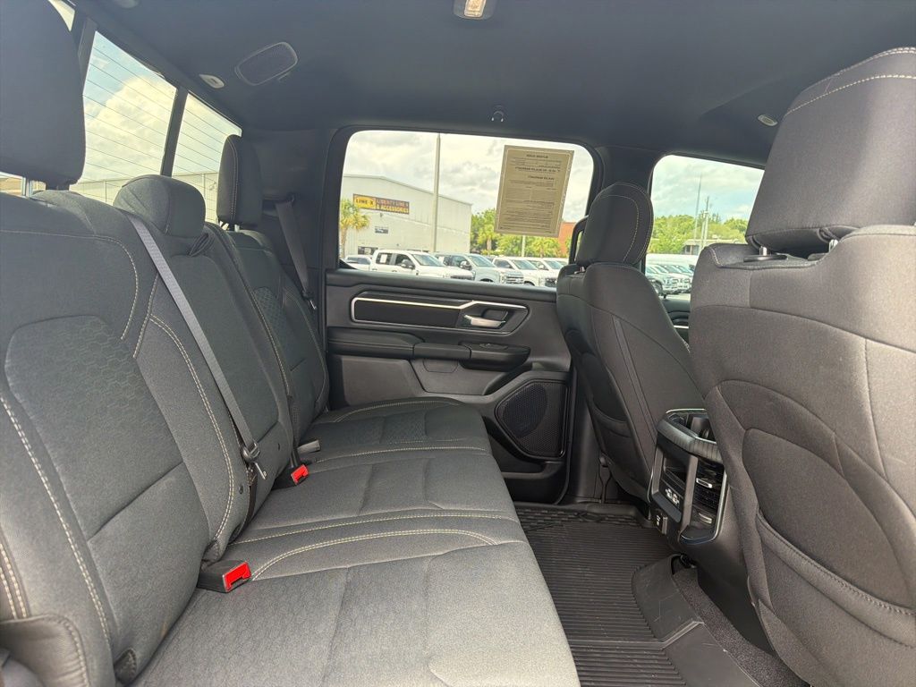 2025 Ram 1500 Big Horn Crew Cab 4x4 5'7" Box