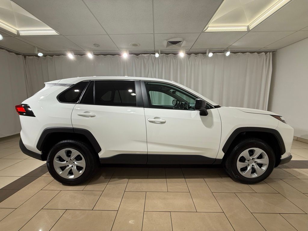 Thumbnail: 2025 Toyota RAV4 - 6