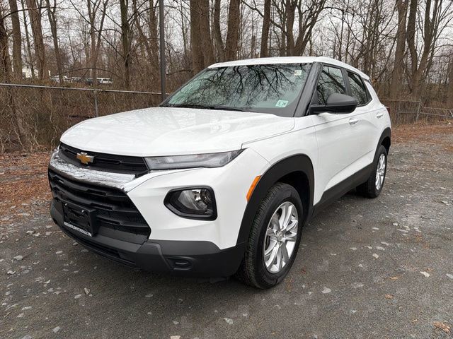 Summit White 2023 Chevrolet Trailblazer LS AWD SUV / Crossover Four-Wheel Drive 9-Speed Automatic