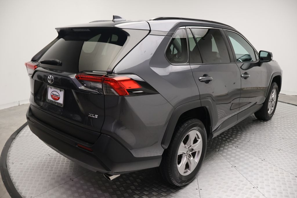 Thumbnail: 2023 Toyota RAV4 - 8