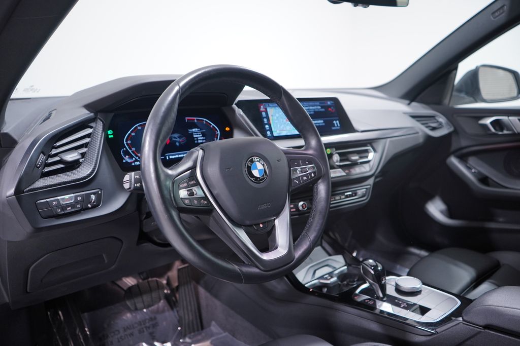 Thumbnail: 2022 BMW 2 Series - 6