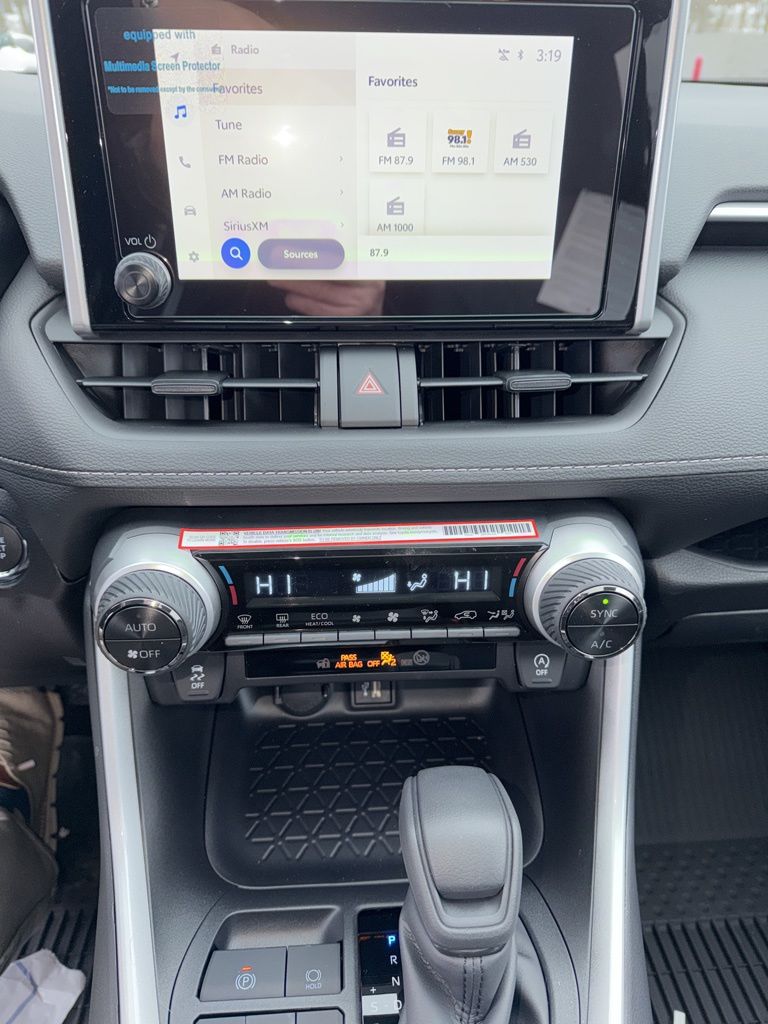 Thumbnail: 2025 Toyota RAV4 - 18