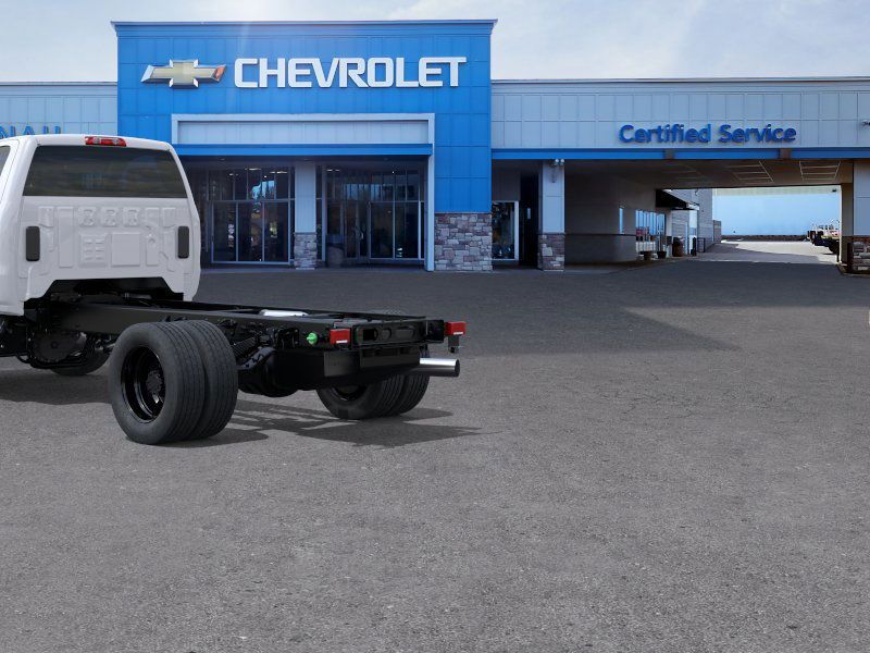 2025 Chevrolet Silverado 5500HD 