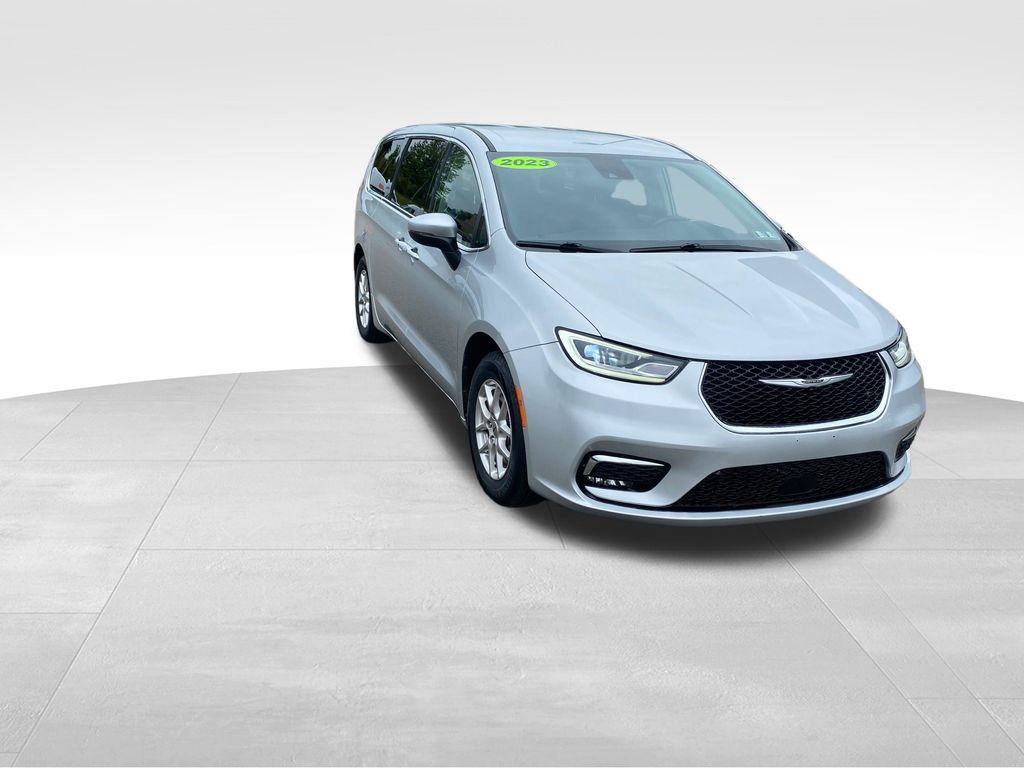 2023 Chrysler Pacifica Touring L Silver at Bob Ruth Ford