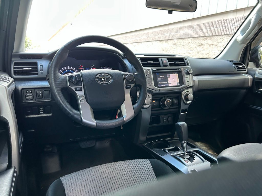 Thumbnail: 2019 Toyota 4Runner - 12