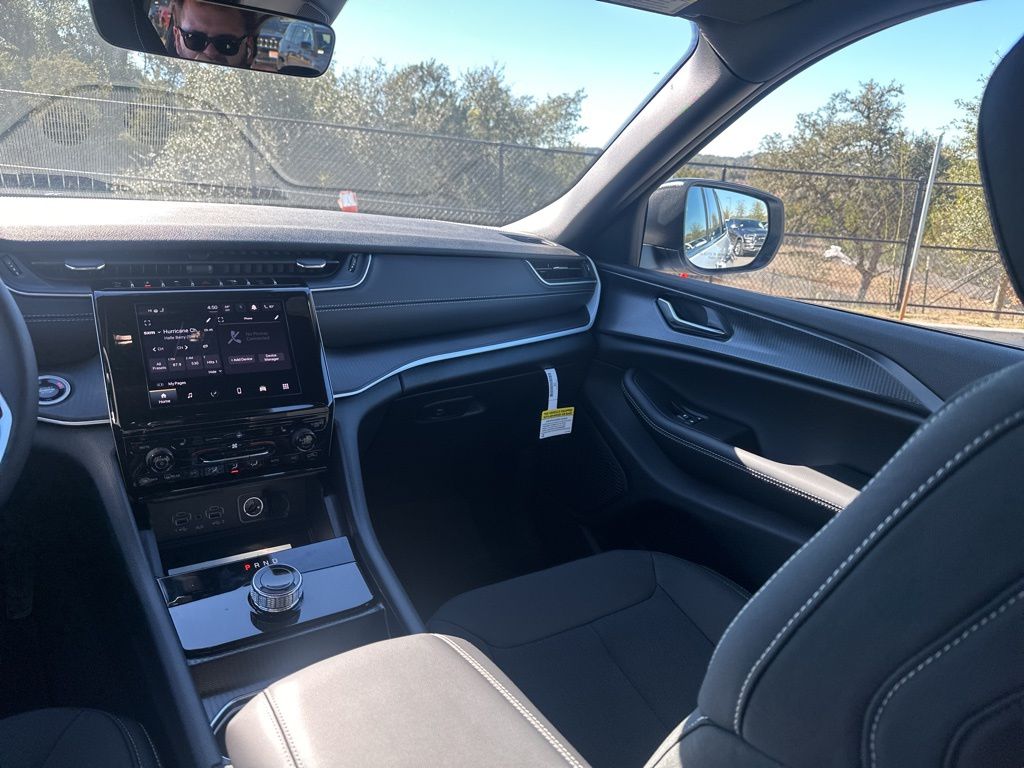 New Car 2025 Jeep Grand Cherokee L  For Sale Under $40,000 In Austin, Texas