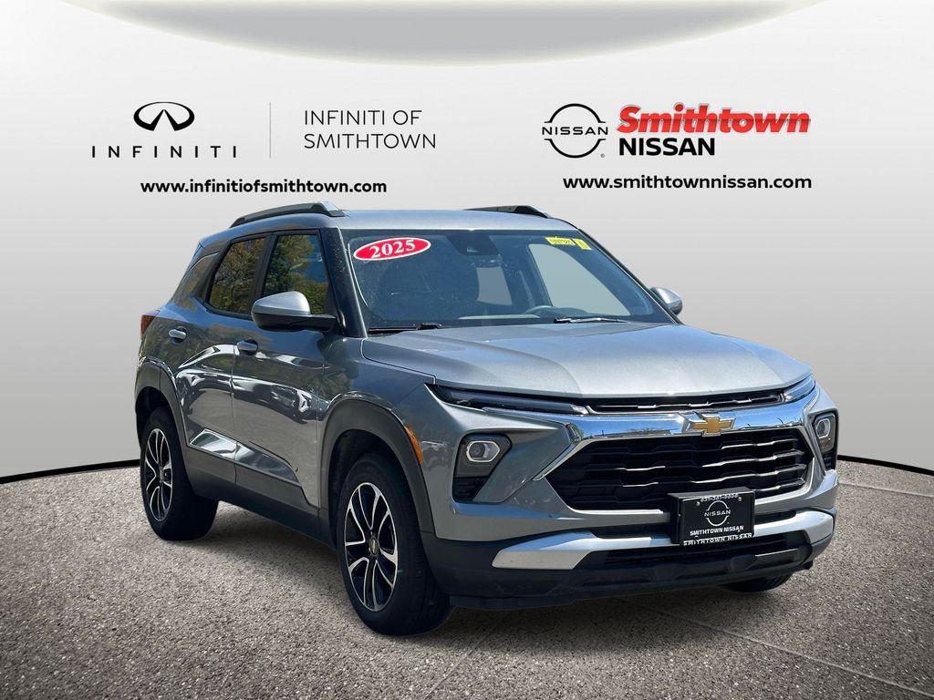 2025 Chevrolet Trailblazer Gris (Sterling Gray Metallic) SUV/Crossover Tracción delantera Transmisión variable continua