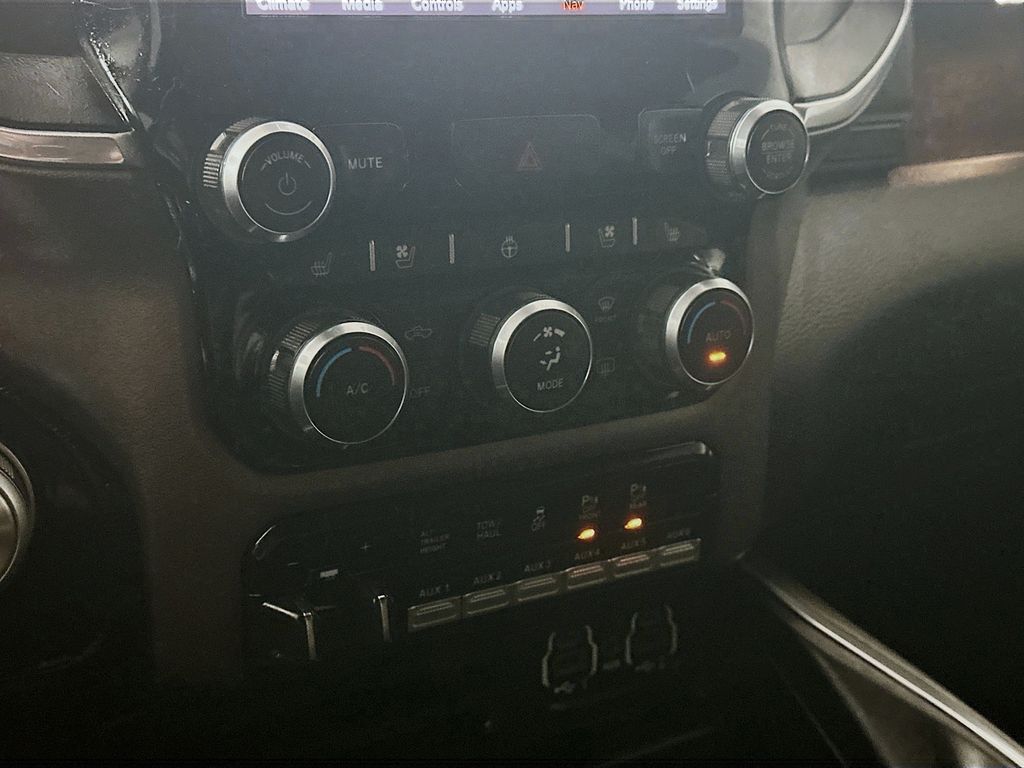 Used 2020 Red Ram Laramie image 18