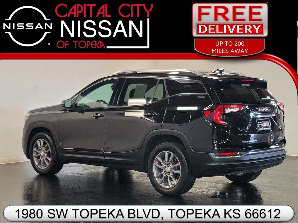 2024 GMC Terrain SLT photo