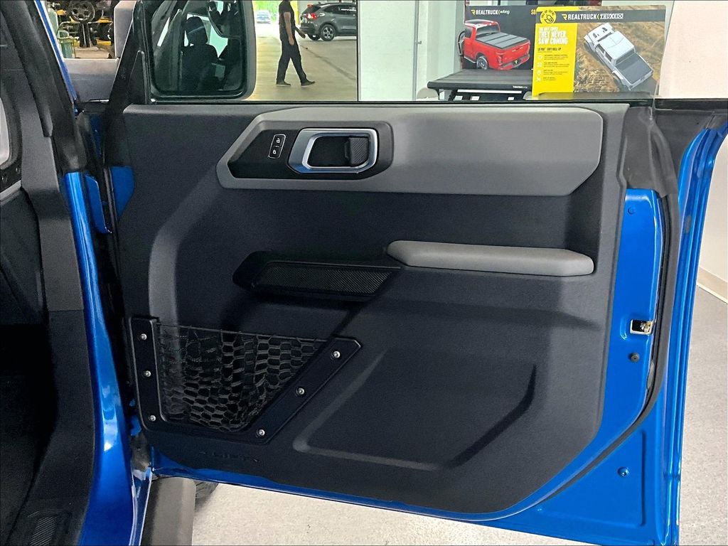 2021 Ford Bronco — photo 12