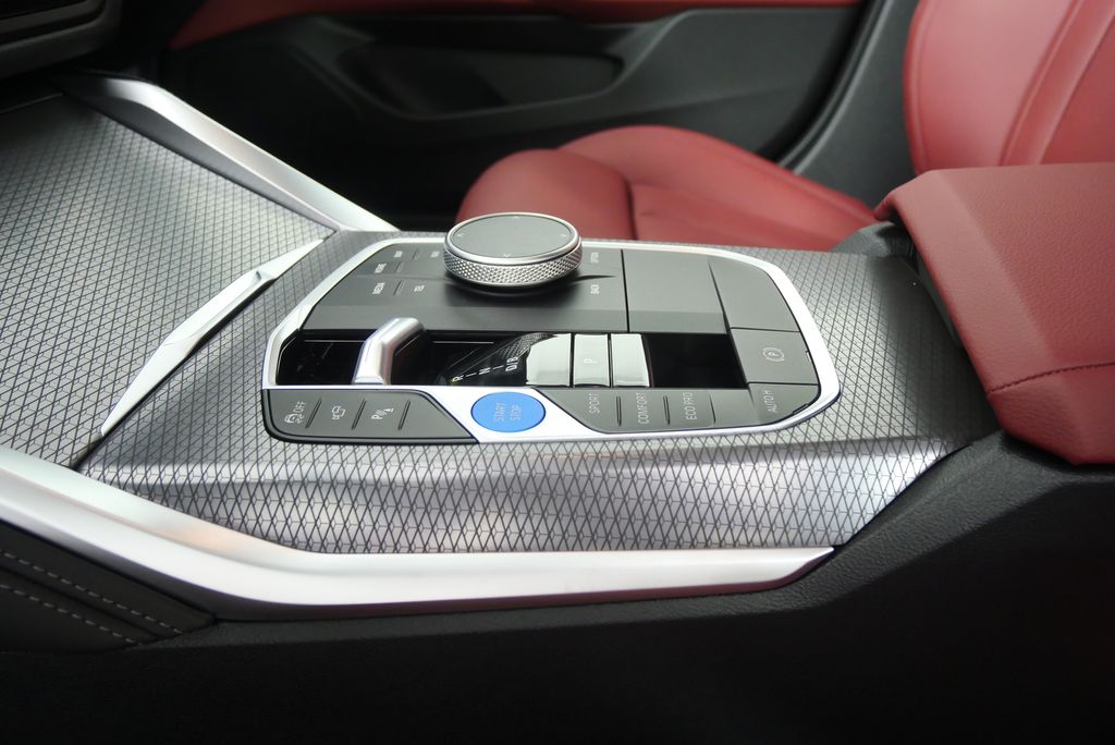 Thumbnail: 2025 BMW i4 - 21