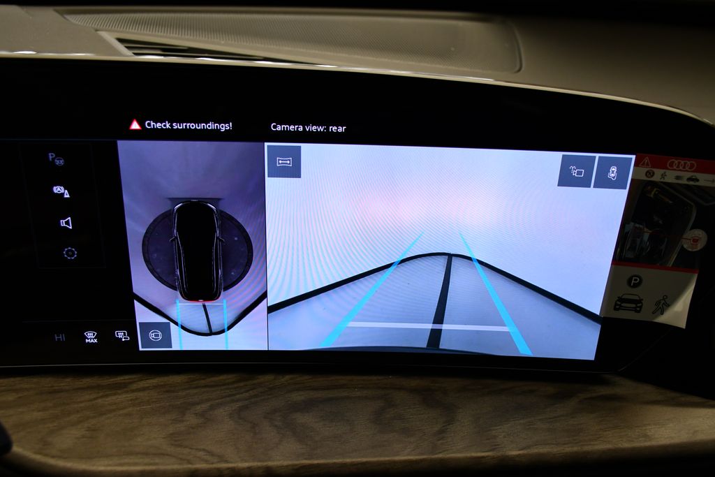 Thumbnail: 2025 Audi Q5 - 25