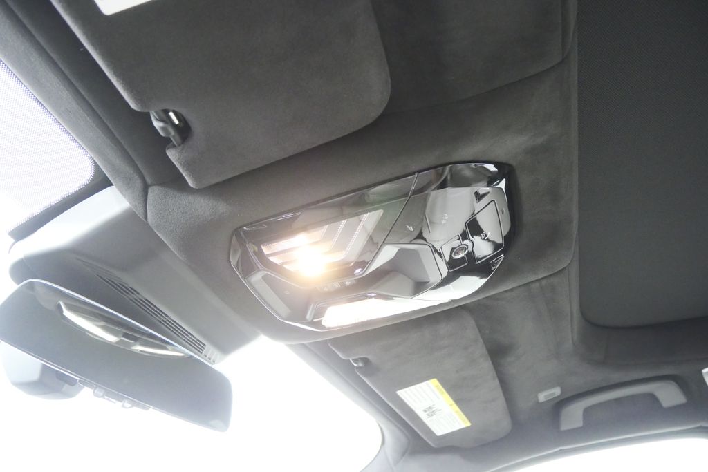 Thumbnail: 2026 BMW i7 - 20