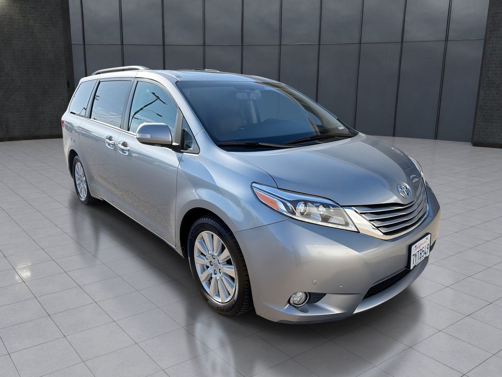 Silver Sky Metallic 2017 Toyota Sienna Minivan Front-Wheel Drive 8-Speed Automatic