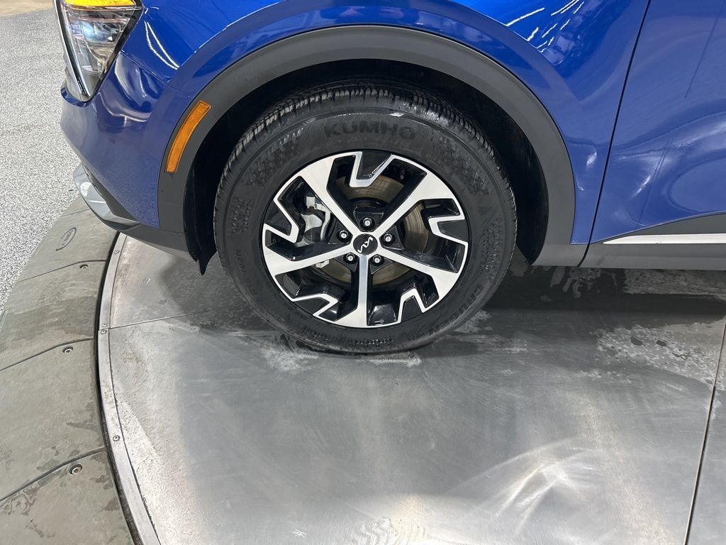 used 2025 Kia Sportage car, priced at $28,914