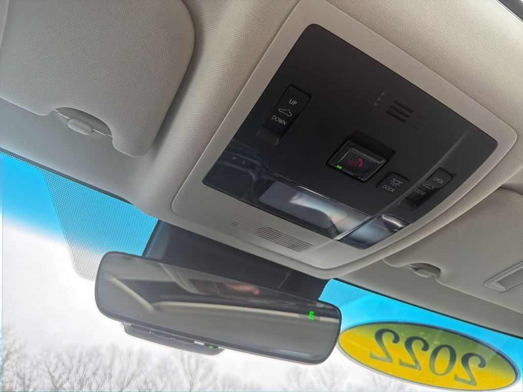 Thumbnail: 2022 Lexus ES - 14