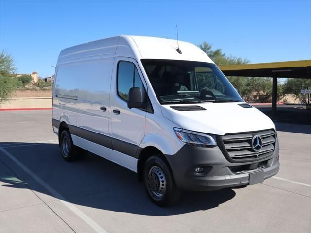 Thumbnail: 2026 Mercedes-Benz Sprinter - 3