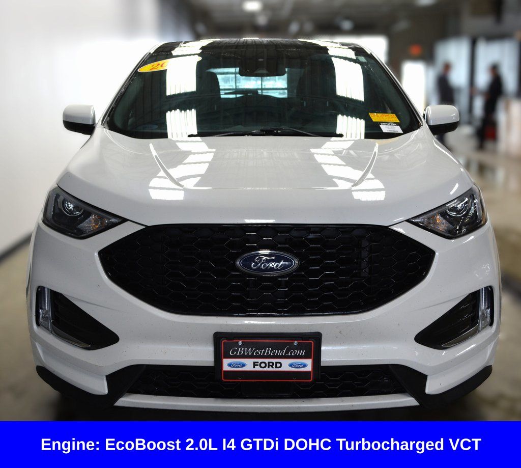 Used 2022 Star White Metallic Tri-Coat Ford ST Line image 6