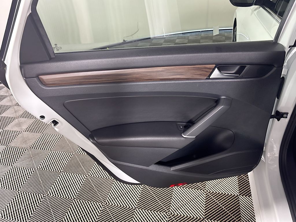 2020 Volkswagen Passat 2.0T SEL