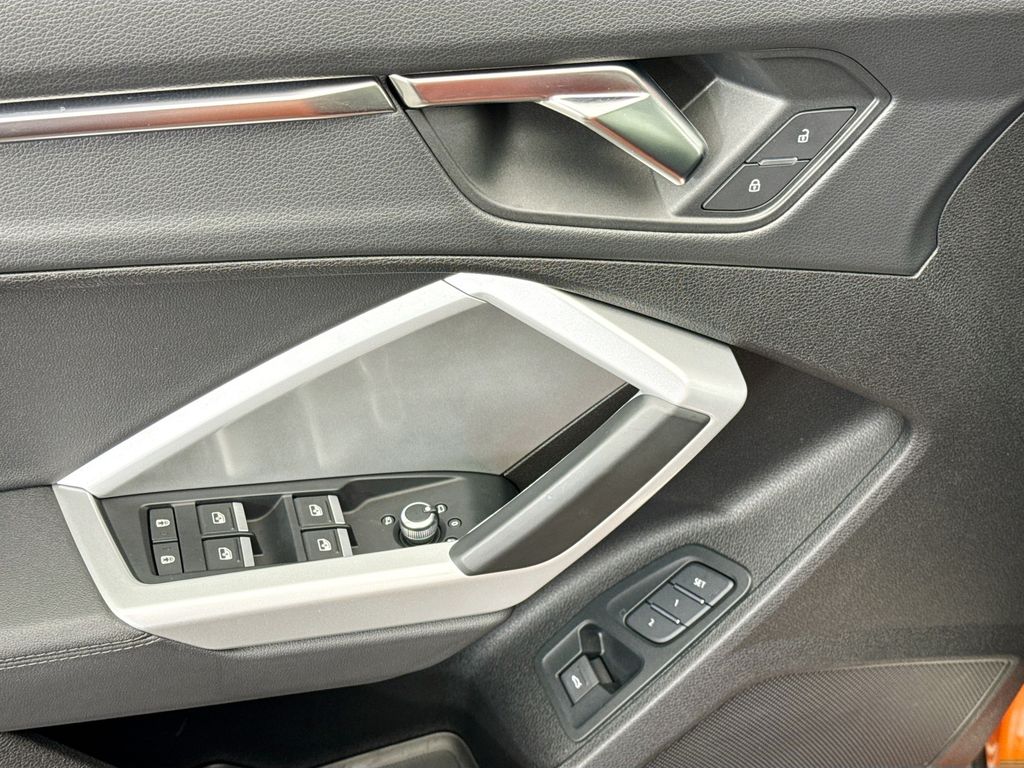 Thumbnail: 2025 Audi Q3 - 21