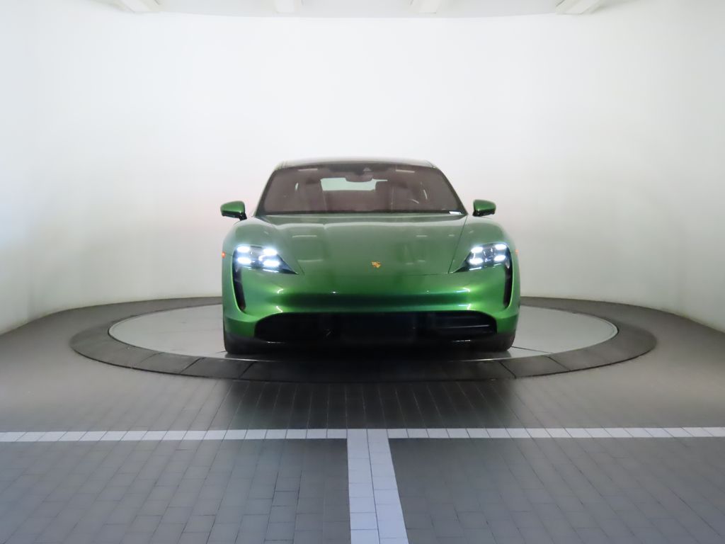 Thumbnail: 2023 Porsche Taycan - 10