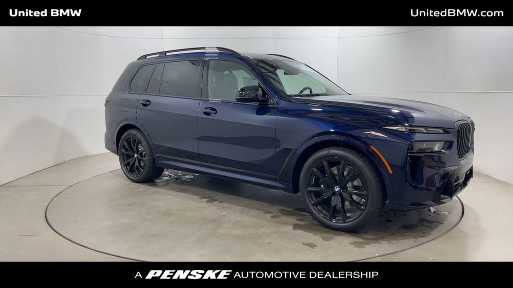 2026 BMW X7 M60i 2