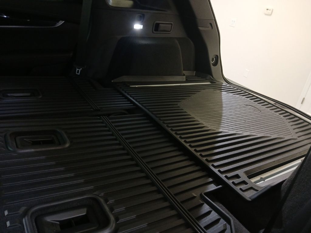 used 2025 Cadillac XT5 car, priced at $45,950