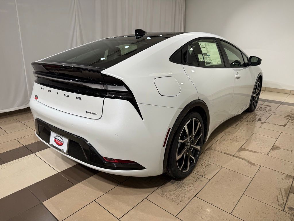 Thumbnail: 2026 Toyota Prius - 5