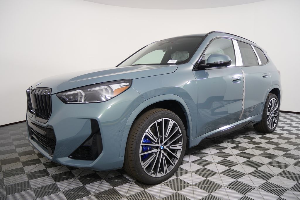 Thumbnail: 2026 BMW X1 - 8